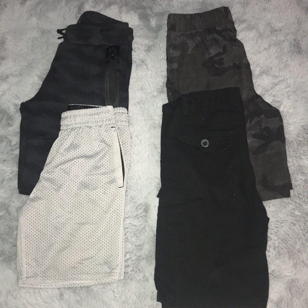 Shorts - Picture 3 of 3